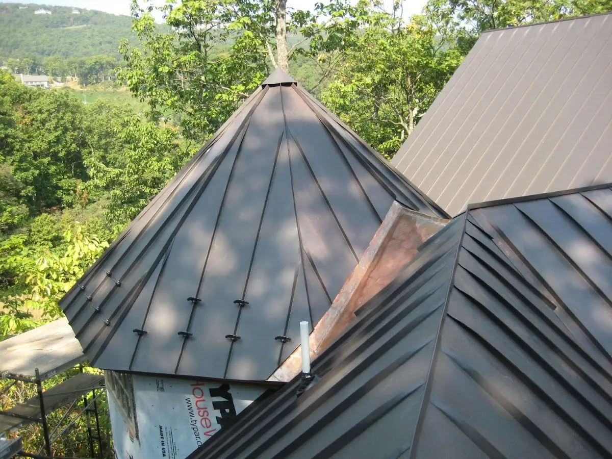 Professional Gutter Cleaning by Craftsman Roofing in Garden Valley